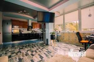 Дом 298м², 4-этажный, участок 3 сот.