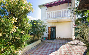 Дом 270м², 3-этажный, участок 3 сот.