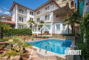 Коттедж 363м², 3-этажный, участок 4 сот.