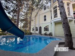 Дом 700м², 4-этажный, участок 9 сот.