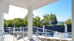 Дом 239м², 2-этажный, участок 7 сот.