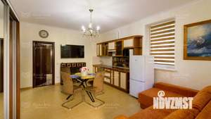 Дом 190м², 2-этажный, участок 4 сот.