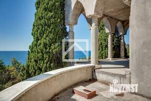 Дом 600м², 3-этажный, участок 20 сот.