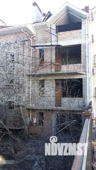 Дом 400м², 3-этажный, участок 6 сот.