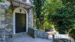 Дом 185м², 2-этажный, участок 5 сот.