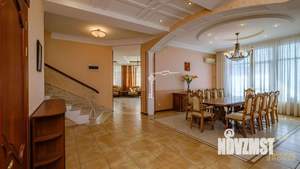 Дом 515м², 4-этажный, участок 10 сот.