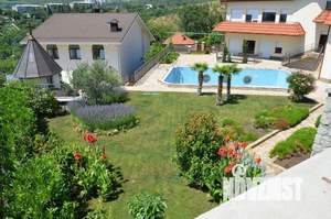 Дом 510м², 3-этажный, участок 11 сот.