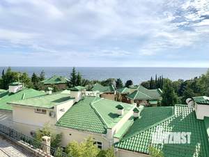 Таунхаус 271м², 3-этажный, участок 1 сот.