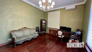 Дом 502м², 3-этажный, участок 10 сот.