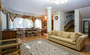 Дом 349м², 3-этажный, участок 9 сот.