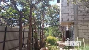 Дом 200м², 3-этажный, участок 3 сот.