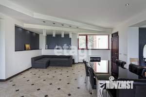 Дом 310м², 3-этажный, участок 1 сот.