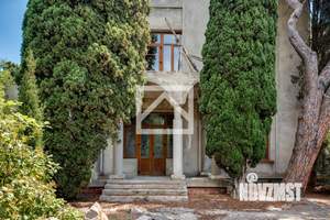 Дом 600м², 3-этажный, участок 20 сот.