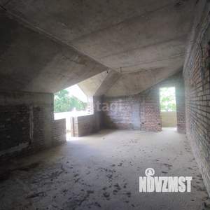 Дом 360м², 3-этажный, участок 6 сот.