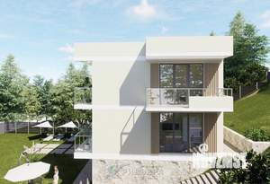 Дом 240м², 3-этажный, участок 10 сот.