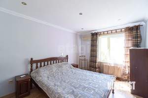 Дом 302м², 3-этажный, участок 11 сот.