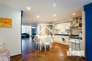 Таунхаус 178м², 3-этажный, участок 1 сот.