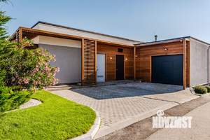 Дом 297м², 2-этажный, участок 6 сот.