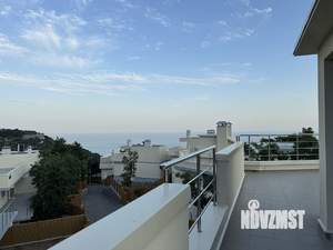 Дом 245м², 3-этажный, участок 5 сот.