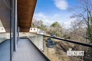 Дом 234м², 2-этажный, участок 8 сот.