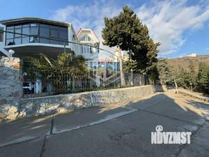 Дом 600м², 4-этажный, участок 5 сот.