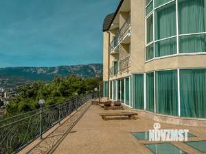 Дом 1391м², 4-этажный, участок 39 сот.