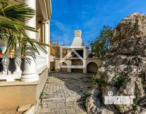 Дом 294м², 3-этажный, участок 20 сот.