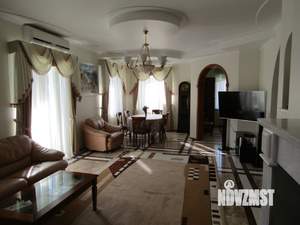 Коттедж 297м², 3-этажный, участок 5 сот.