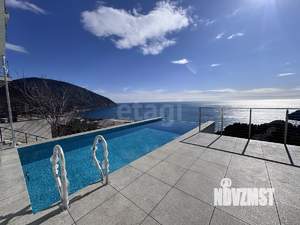 Дом 395м², 3-этажный, участок 5 сот.