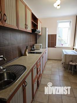 Дом 260м², 3-этажный, участок 6 сот.