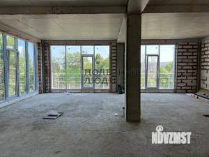 Дом 363м², 3-этажный, участок 4 сот.