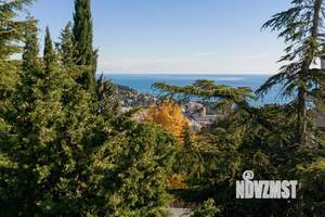 Дом 349м², 3-этажный, участок 9 сот.