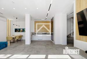 Дом 251м², 3-этажный, участок 4 сот.