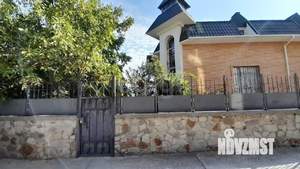 Дом 498м², 3-этажный, участок 12 сот.