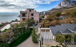 Дом 3271м², 3-этажный, участок 63 сот.