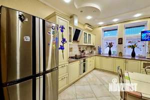 Дом 185м², 2-этажный, участок 6 сот.