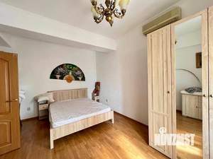 Дом 400м², 2-этажный, участок 20 сот.