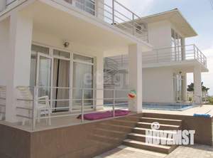 Дом 440м², 3-этажный, участок 6 сот.