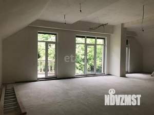 Дом 916м², 4-этажный, участок 40 сот.