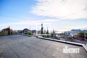 Дом 315м², 3-этажный, участок 8 сот.