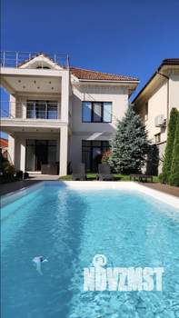 Дом 340м², 3-этажный, участок 12 сот.