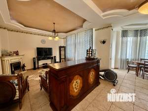 Таунхаус 300м², 3-этажный, участок 1 сот.