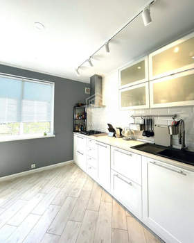 Дом 224м², 3-этажный, участок 8 сот.