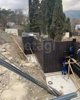 Дом 600м², 3-этажный, участок 10 сот.