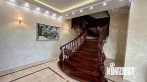 Дом 502м², 3-этажный, участок 10 сот.