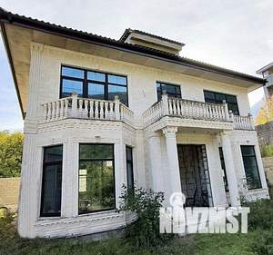 Коттедж 240м², 2-этажный, участок 8 сот.