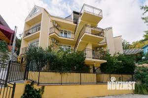 Дом 450м², 4-этажный, участок 4 сот.