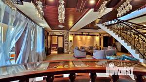 Дом 545м², 3-этажный, участок 16 сот.