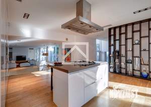 Дом 703м², 2-этажный, участок 12 сот.