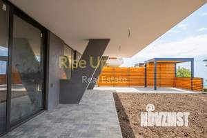 Дом 156м², 2-этажный, участок 3 сот.